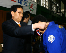 시상하시는